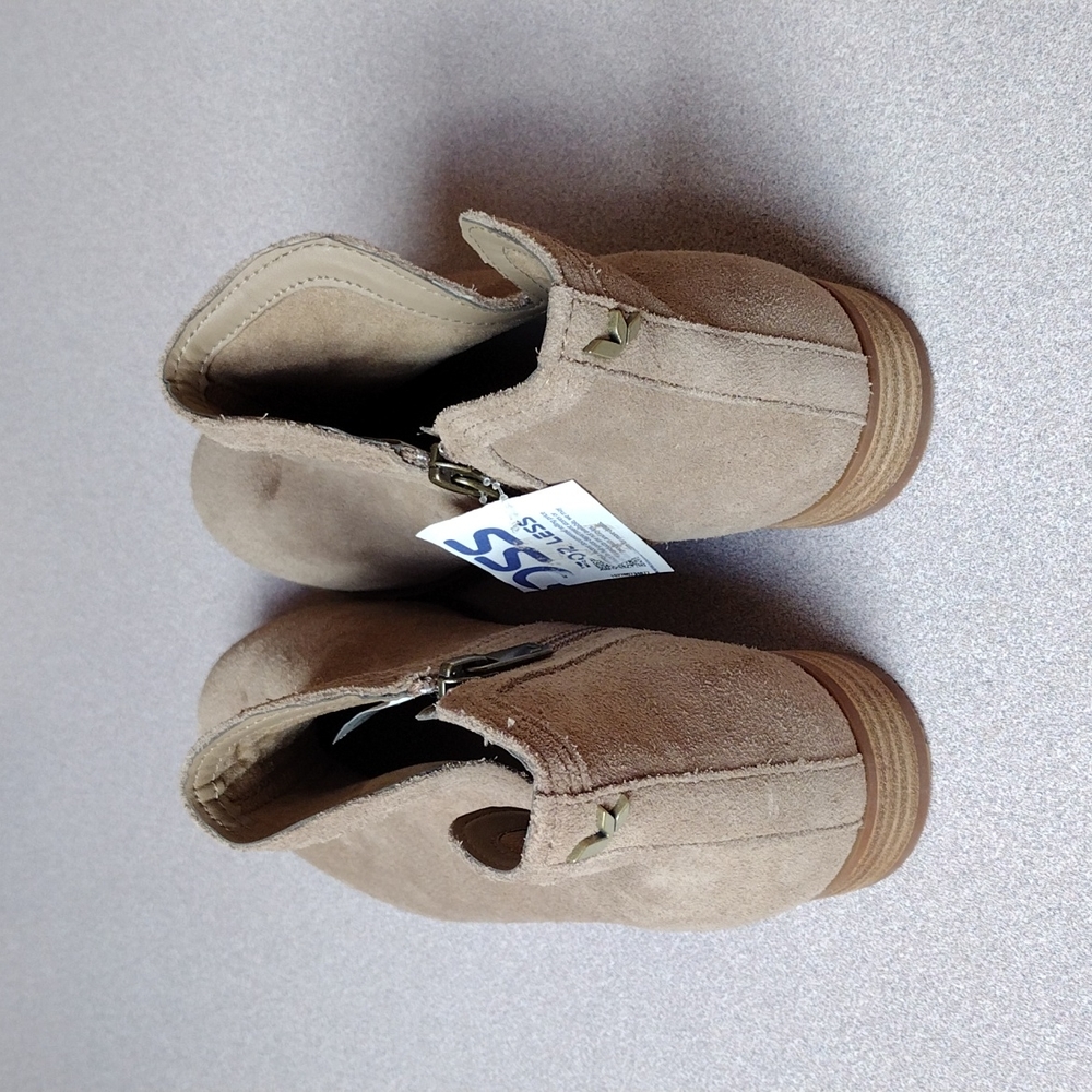SOLD🌹Kookaburra Cheyenne by UGG Women's Tan Ankle Boots Sz 8 M Tan Ankle Boot - Picture 2 of 8